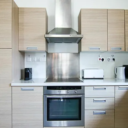 Phaedrus Living View Luxury Flat Harbour 04 * Larnaca